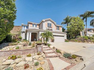 558 Grass Valley St, Simi Valley, CA 93065