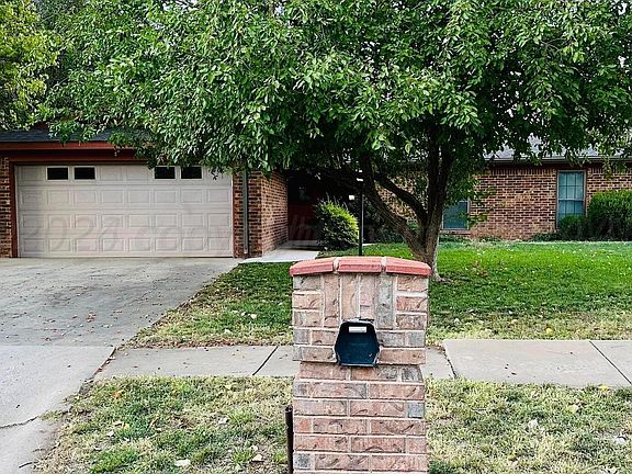 2nd image of 6820 Rochelle Ln