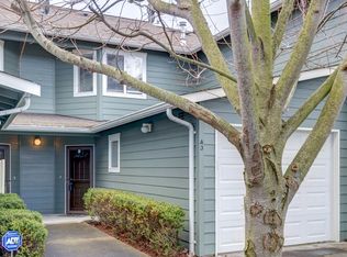 915 SW Kimball Dr APT A3, Oak Harbor, WA 98277