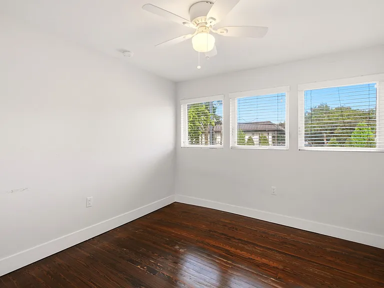 7121 SW 63rd Ave — Photo 20