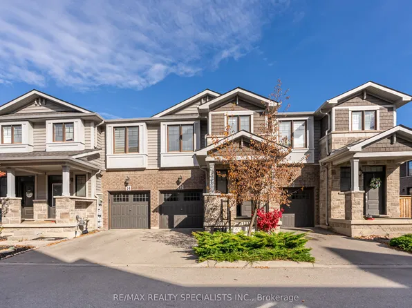 12 Walters Ln, Grimsby, ON L3M 0H2