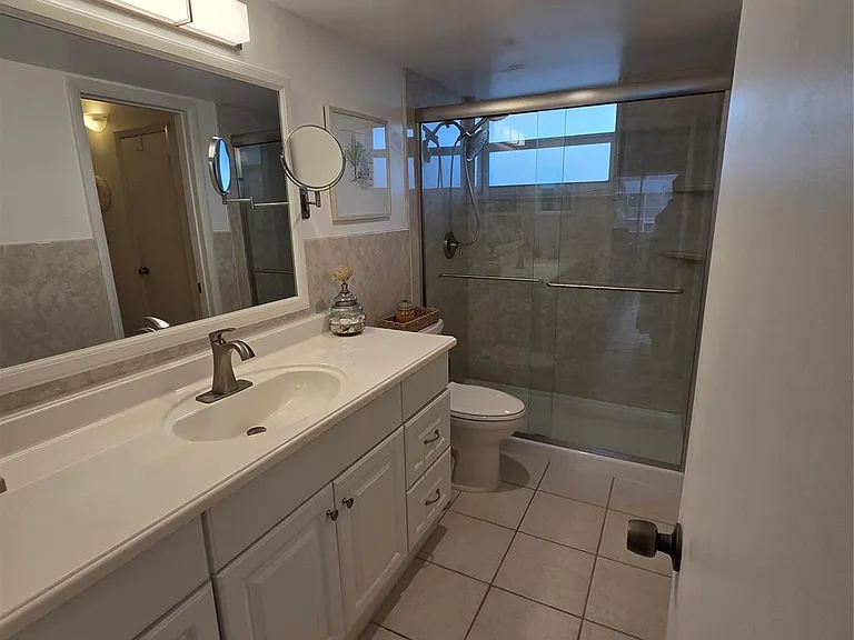 1333 E Hallandale Beach Blvd #305 — Photo 10