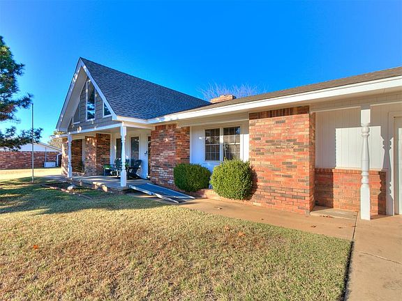 4th image of 105 Wildwood Dr