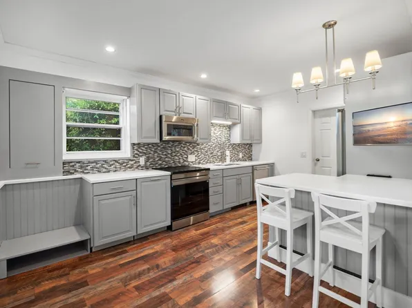 53 Belvidere Hts APT 4, Haverhill, MA 01830