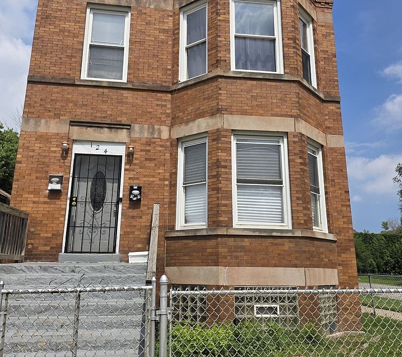 1st image of 124 E 110th St