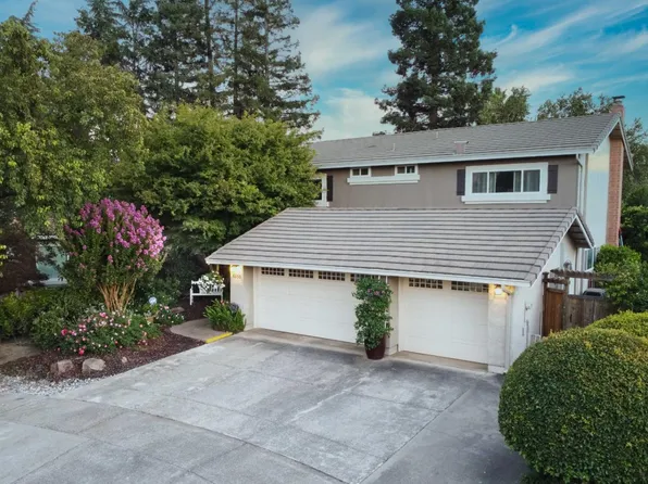 6600 Devon Pl, Gilroy, CA 95020