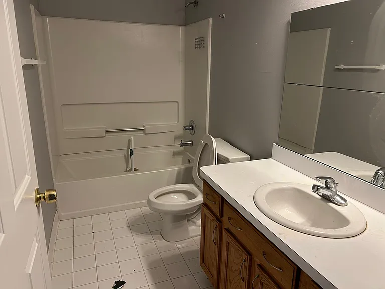 2141 Arcadia Dr — Photo 13