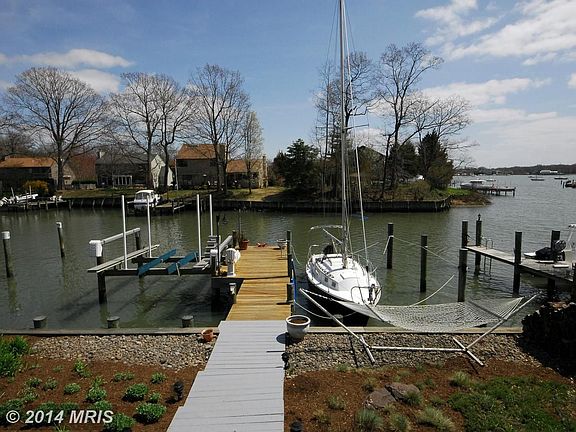 3rd image of 551 Beach Dr