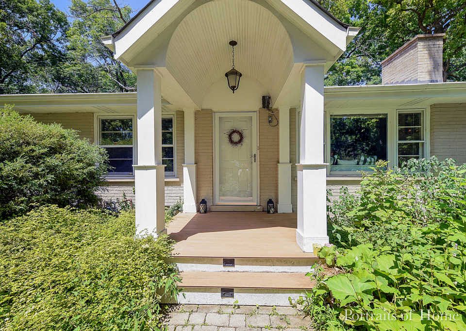 1st image of 27W738 Elm Dr