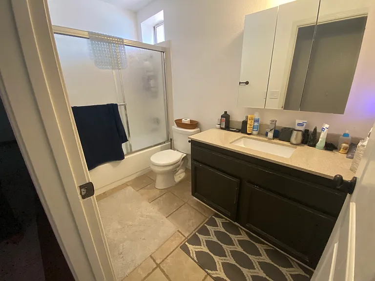 Skyview Pl — Photo 2
