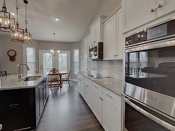 5th image of 4100 Bluestem Dr