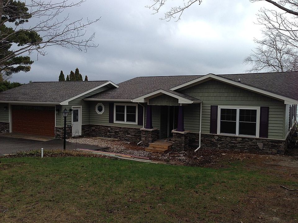 1st image of 5751 Crystal Dr