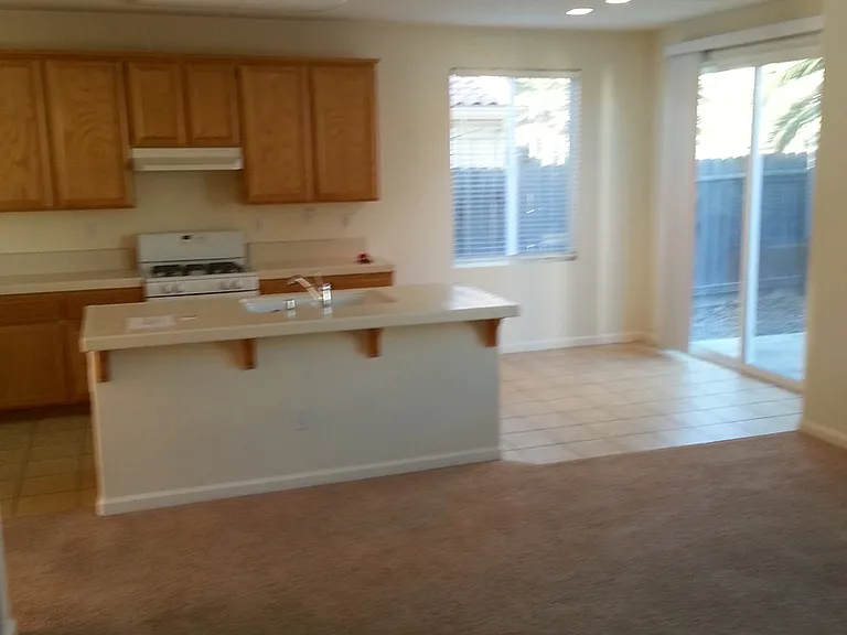 10087 Tuzza Ct — Photo 4