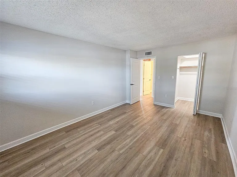 5900 Shore Blvd S #101 — Photo 25
