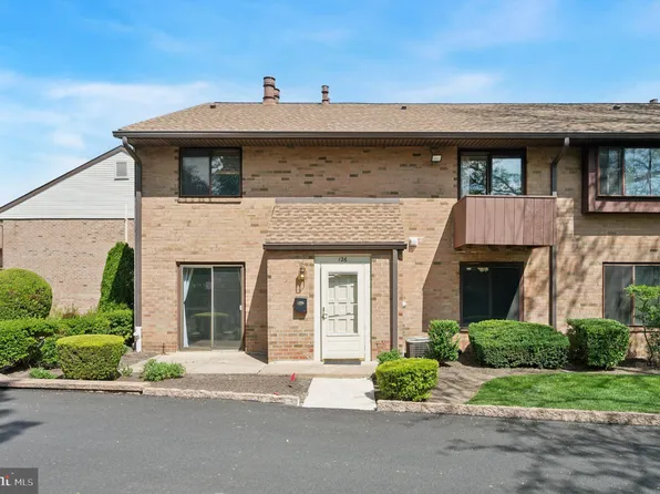 700 Ardmore Ave APT 126, Ardmore, PA 19003