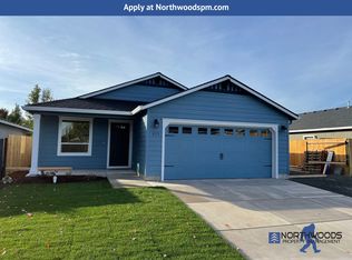 815 Trinity Way, Medford, OR 97501