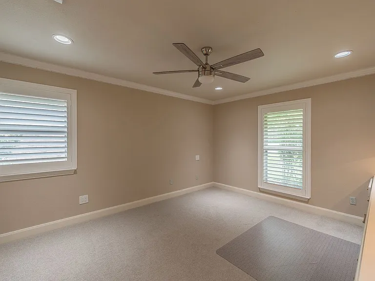 6724 Blue Meadow Dr — Photo 30