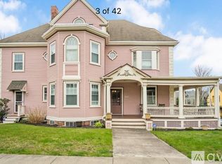 90 Ocean St #A, Lynn, MA 01902