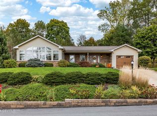 32 Wilson Cir, Milton, PA