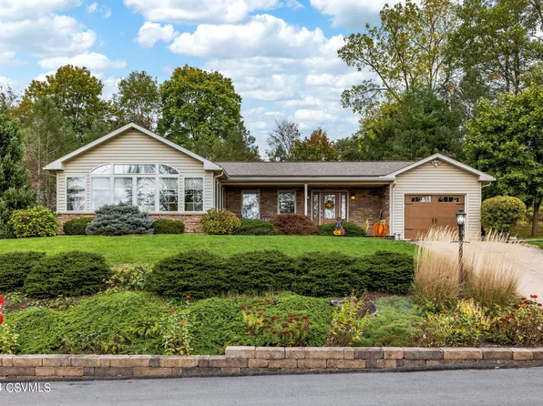 32 Wilson Cir, Milton, PA 17847