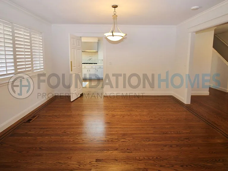 742 McClay Rd — Photo 5
