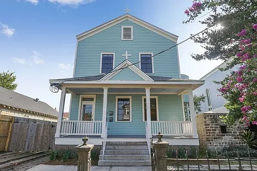 2215 2nd St Photo 1