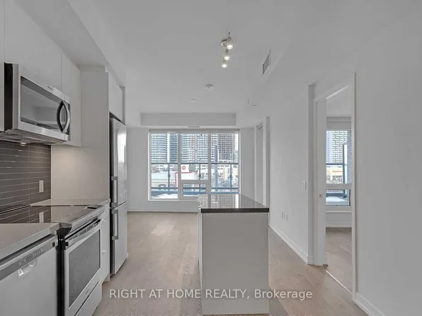 8868 Yonge St #208E, Richmond Hill, ON L4C 1Z8
