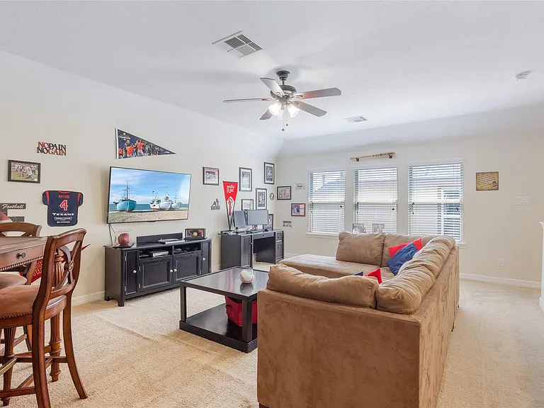 19826 Summit Crest Ct — Photo 26