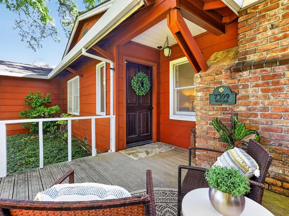 7399 Dilley Ln, Redding, CA 96002