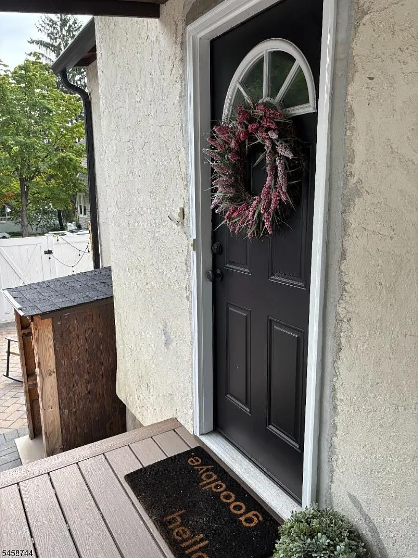 1 bed, 1.0 bath, $2,000 — Photo 2
