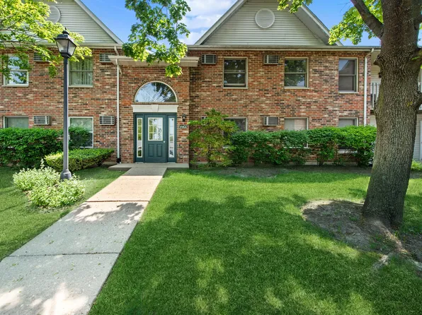 4400 W Shamrock Ln, McHenry, IL 60050