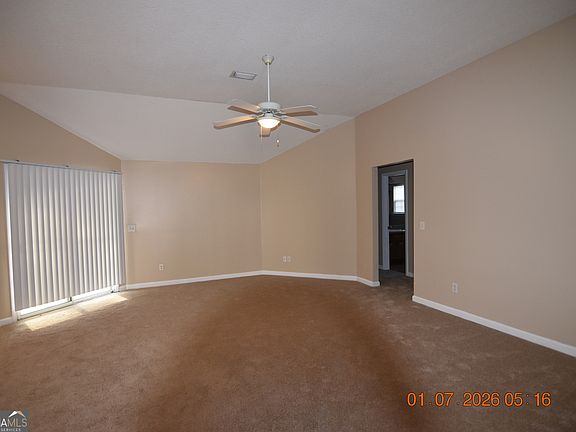4th image of 145 Huntington Dr