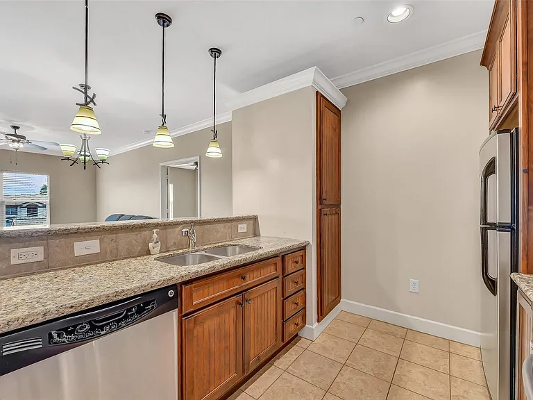 2203 Dorrington St #309 — Photo 12