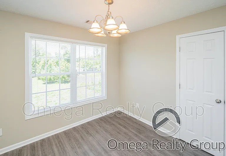 2815 Dotti Dr — Photo 18
