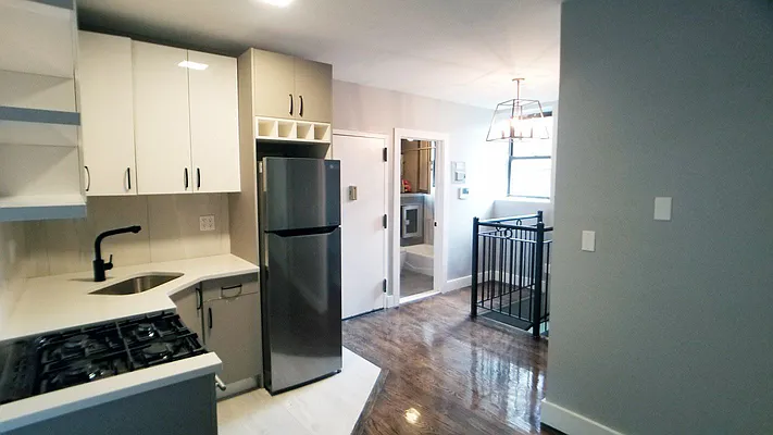 Rented by Bohemia Realty Group | media 33