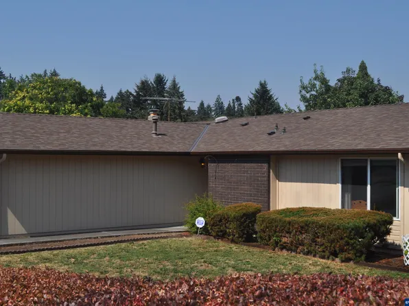 1395 Suntree Dr SE, Salem, OR 97302