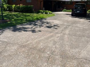 39 Southwood Dr, Pine Bluff, AR 71603