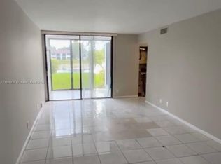 212 Lake Pointe Dr #106, Fort Lauderdale, FL 33308