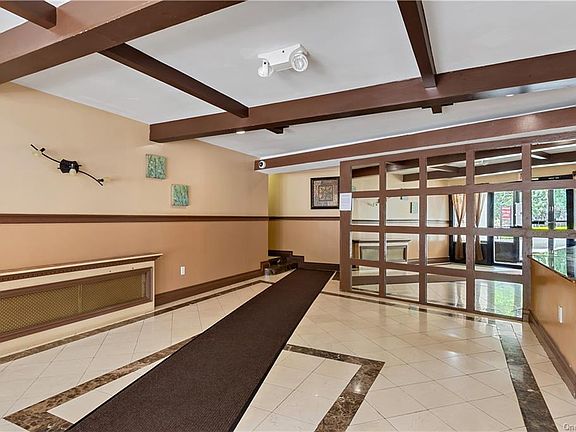 3rd image of 309 N Broadway APT 1B