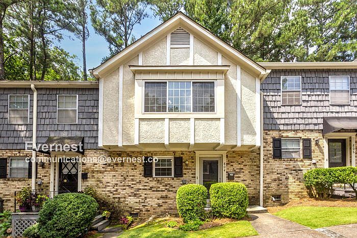 1st image of 804 Vestavia Villa Ct