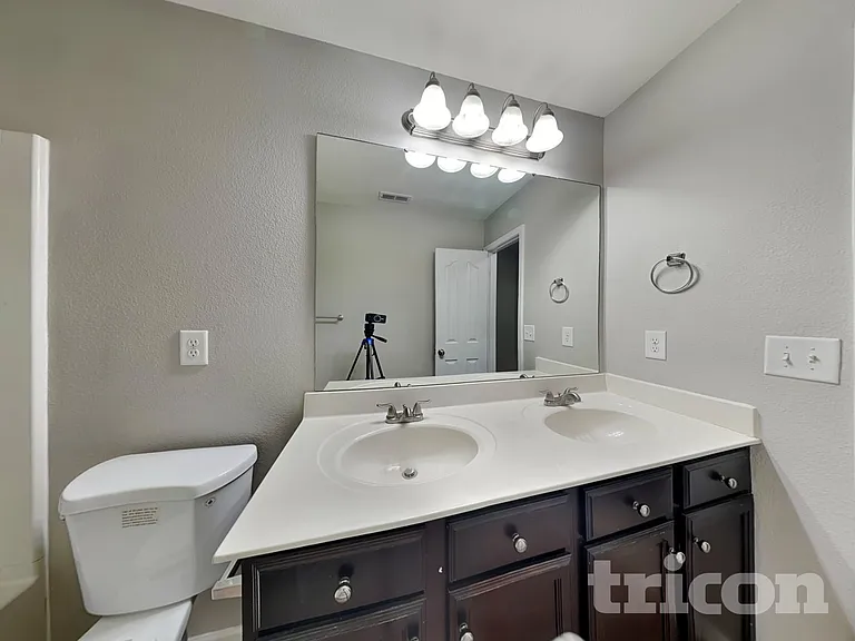 13730 Elsie Caldwell Ln — Photo 18