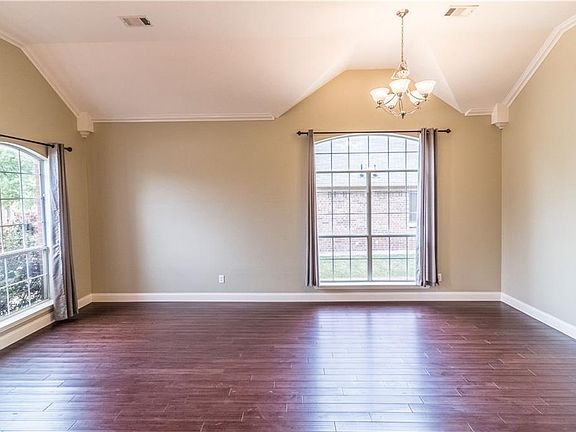 5th image of 11418 Mansfield Dr