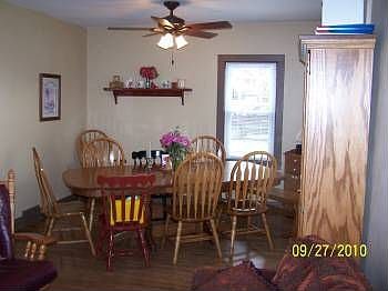 2nd image of 1094-23 1/2 St