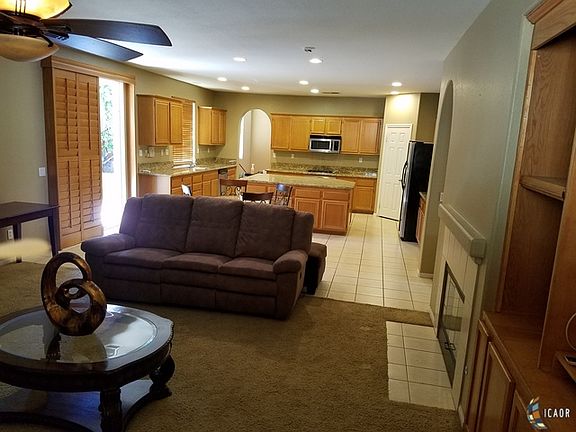 5th image of 63 W Black Horse Dr