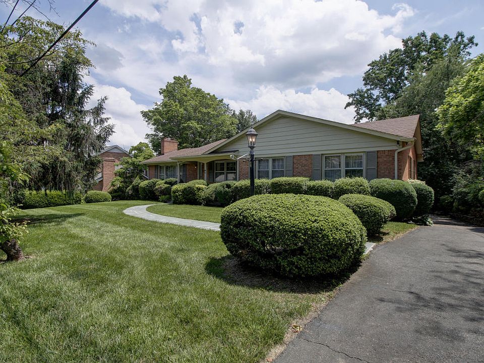 1st image of 3012 Hillandale Dr