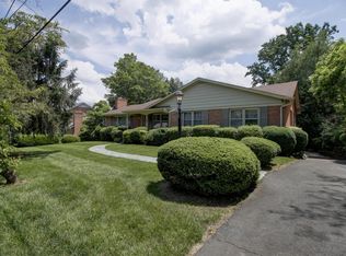 3012 Hillandale Dr, Roanoke, VA 24018