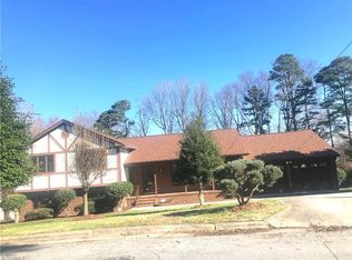 1303 Marboro Dr, Greensboro, NC 27406