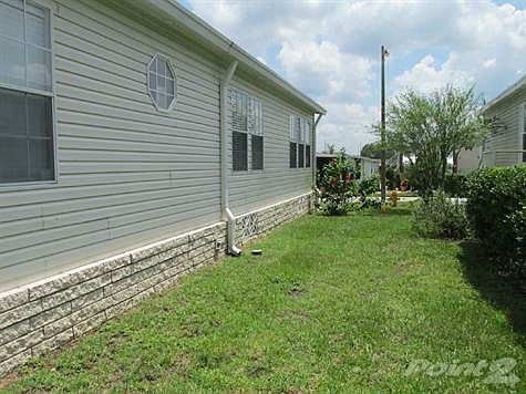 SIDE VIEW OF THE HOUSE