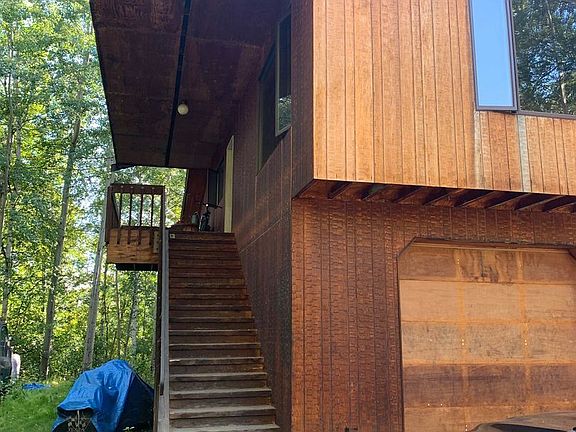 2nd image of 1501 Husky Way #1501