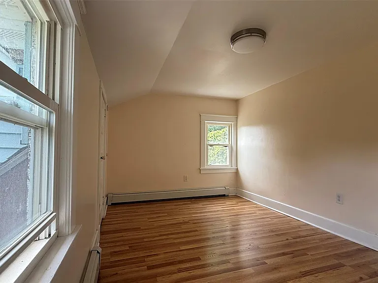 26 Lattintown Rd — Photo 19
